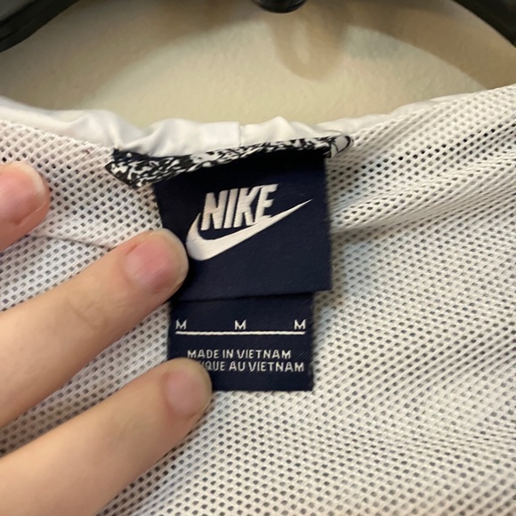 Nike windbreaker - Picture 4 of 4